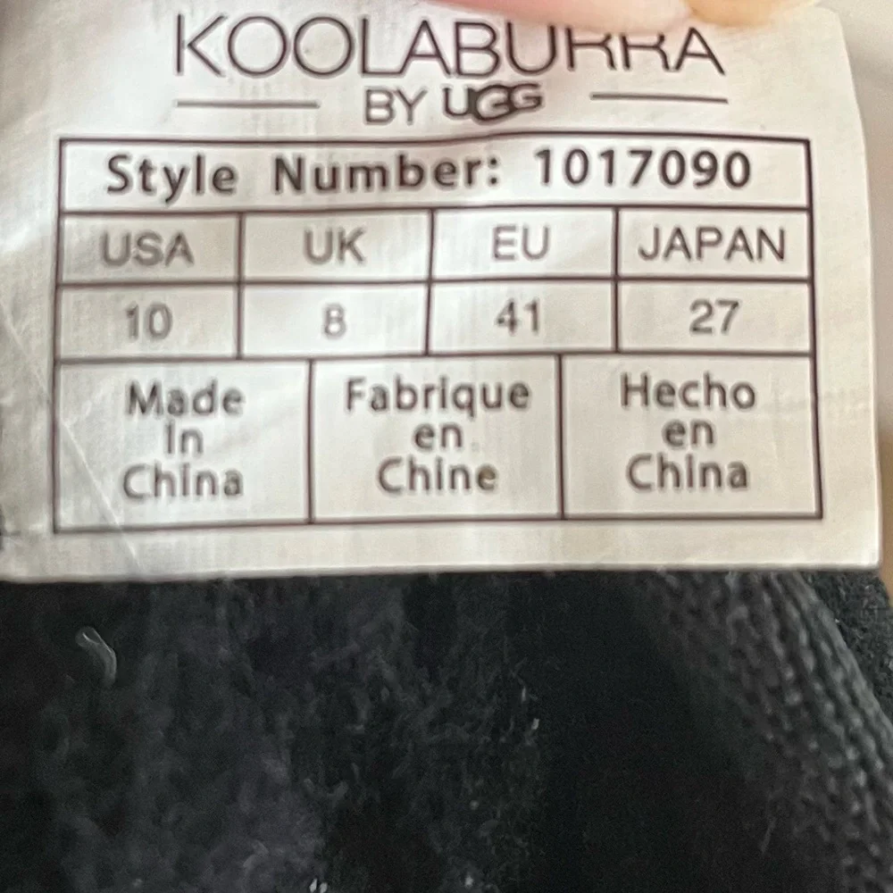 Koolaburra by Ugg Black Suede Faux Fur Lining 